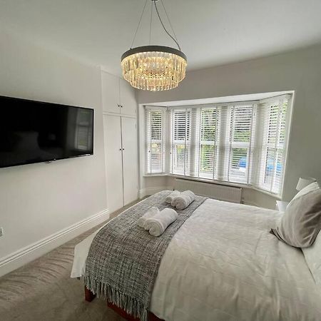 Modern 2 Bed Flat W Parking, Dog Friendly, Central Μπόρνμουθ Εξωτερικό φωτογραφία
