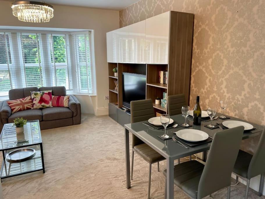 Modern 2 Bed Flat W Parking, Dog Friendly, Central Μπόρνμουθ Εξωτερικό φωτογραφία