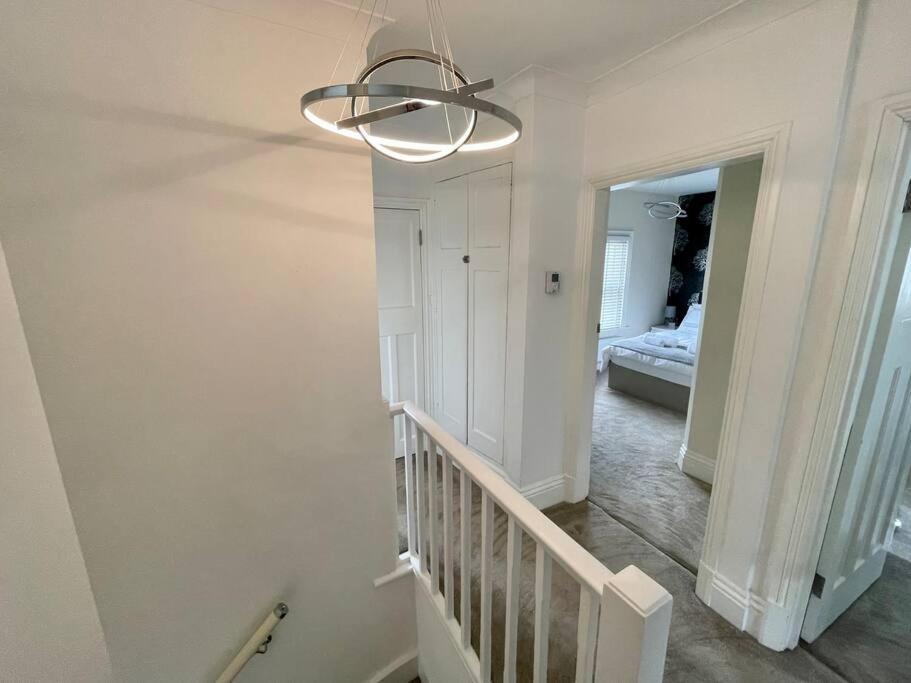 Modern 2 Bed Flat W Parking, Dog Friendly, Central Μπόρνμουθ Εξωτερικό φωτογραφία