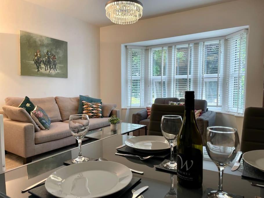 Modern 2 Bed Flat W Parking, Dog Friendly, Central Μπόρνμουθ Εξωτερικό φωτογραφία